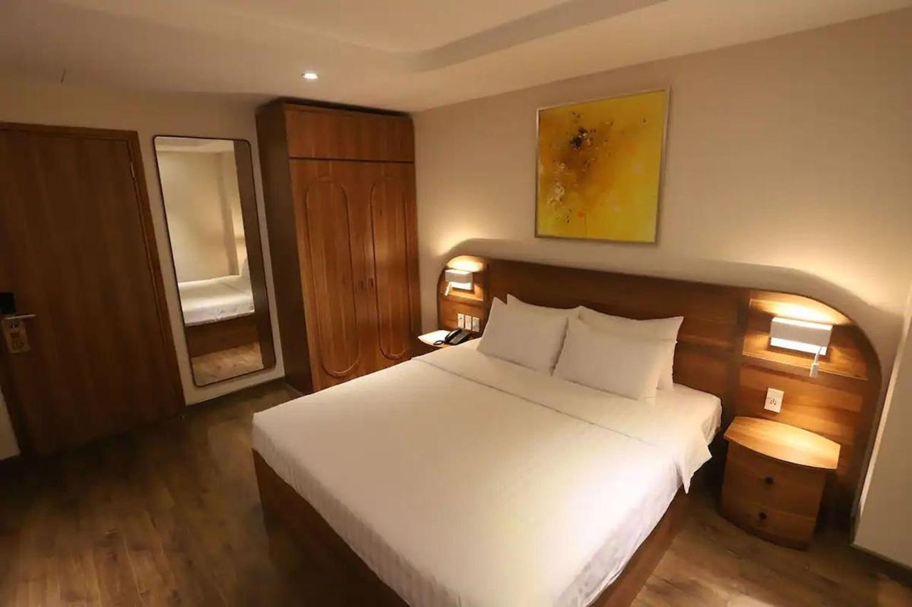 Lanura Apartments And Hotel Ho Chi Minh City Exterior photo