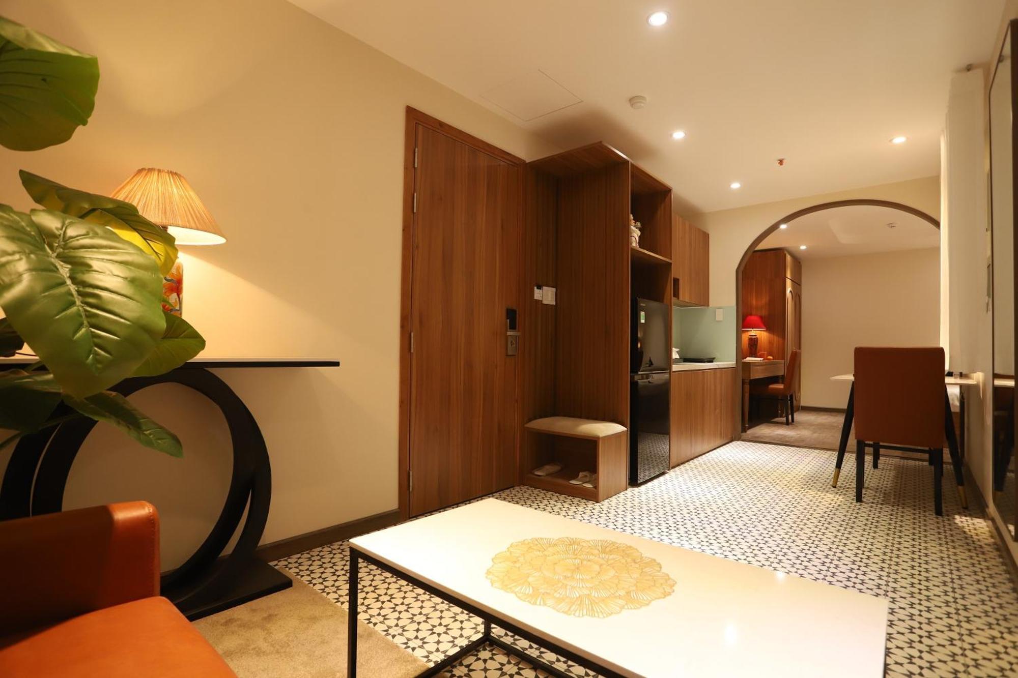 Lanura Apartments And Hotel Ho Chi Minh City Exterior photo