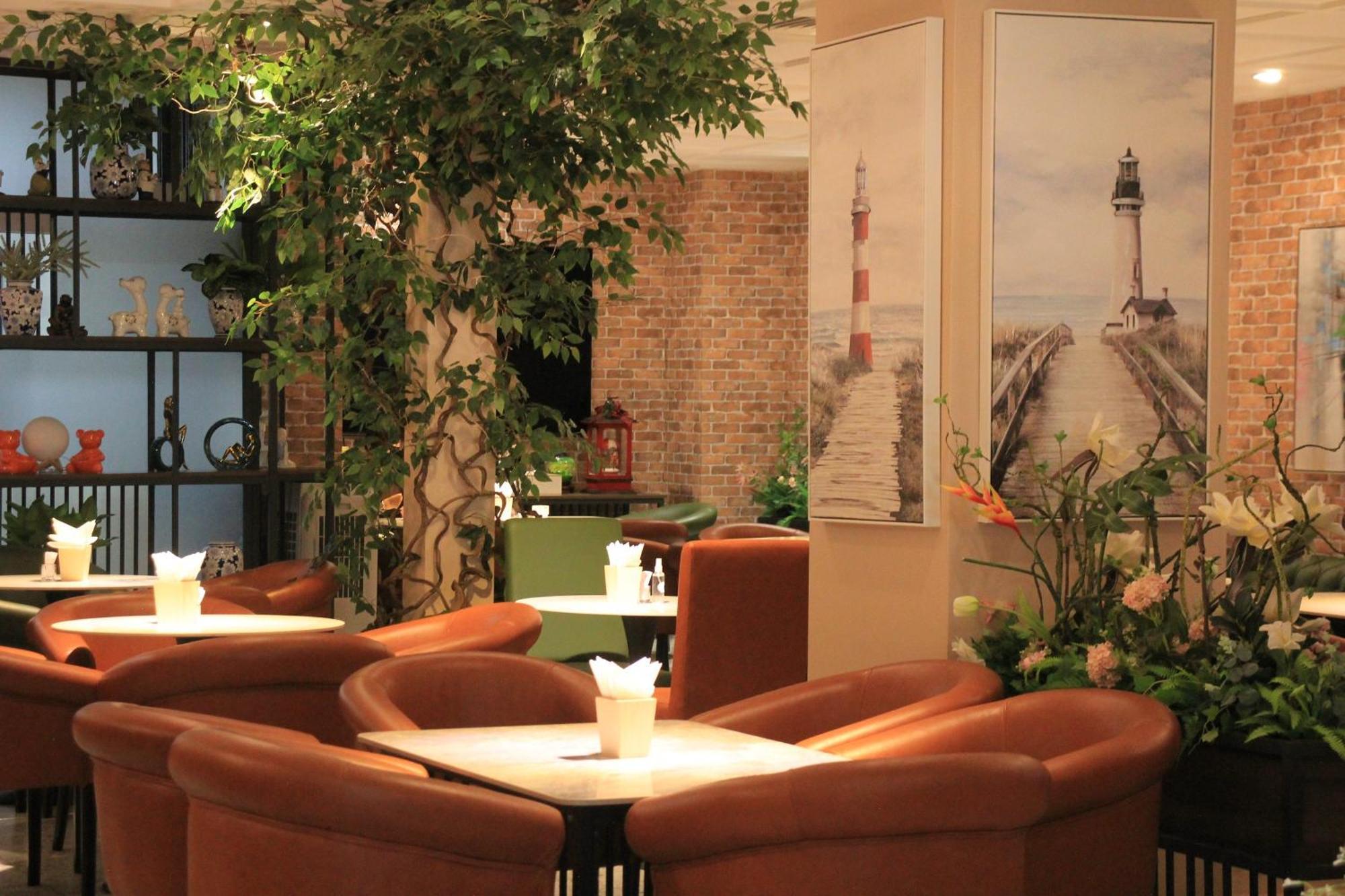 Lanura Apartments And Hotel Ho Chi Minh City Exterior photo